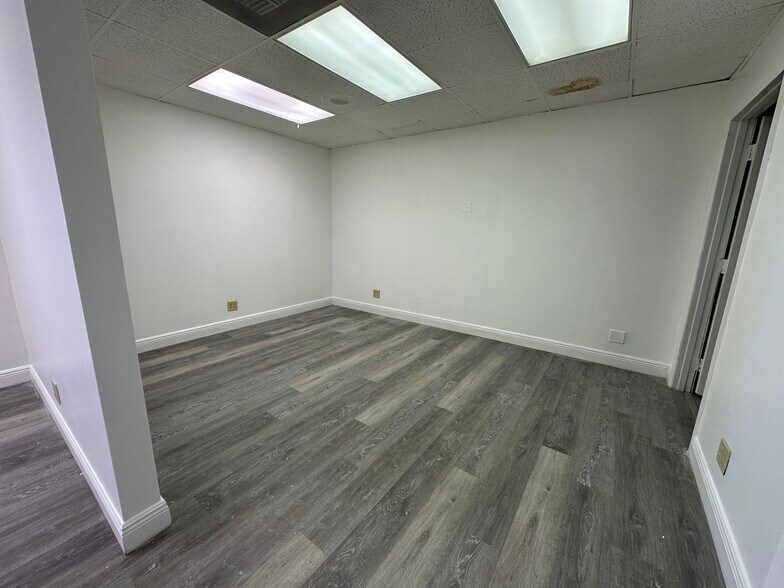 More Photos Of 780-784 NW 57th Ct, Fort Lauderdale Light Manufacturing For Lease