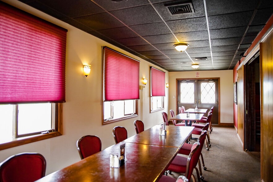 More Photos Of 4476 Business 220, Bedford Restaurant For Sale