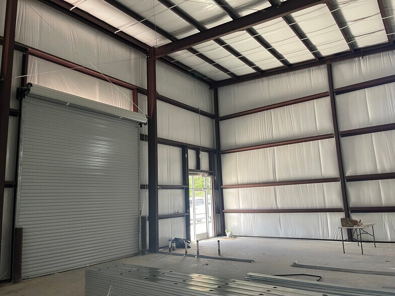 More Photos Of 32223 Tamina Rt, Magnolia Flex For Lease