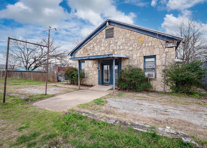More Photos Of 201 S Highway 183, Leander Flex For Sale