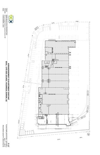 More Photos Of 3665-3701 Boul De La Cite-Des-Jeunes, Vaudreuil-dorion Light Distribution For Lease