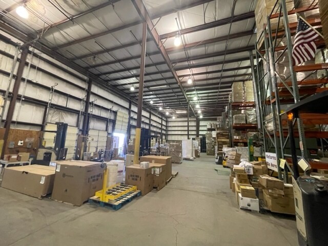 Primary Photo Of 885 Airpark Dr, Bullhead City Warehouse For Sale
