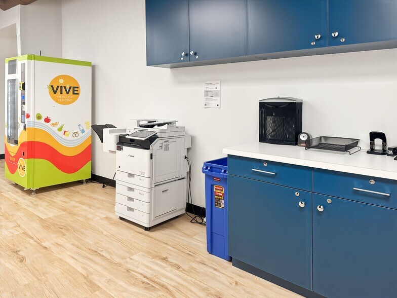 More Photos Of 93 Lombard Av, Winnipeg Coworking Space