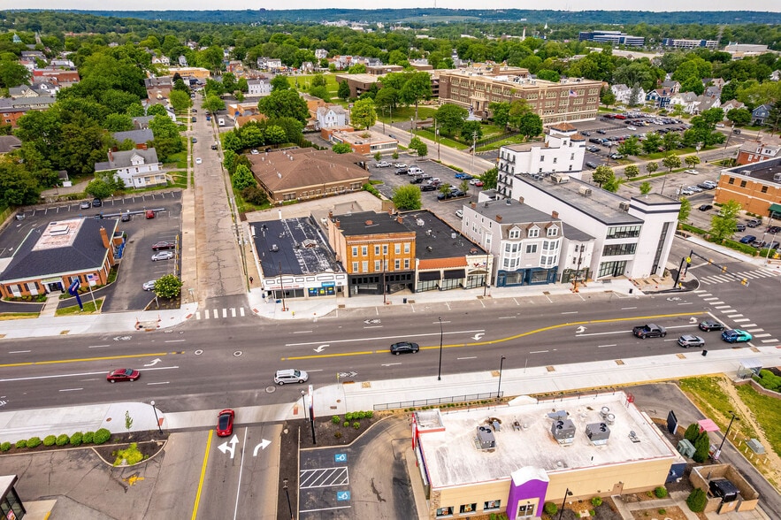 More Photos Of 4539 Montgomery Rd, Cincinnati Storefront Retail Residential For Lease
