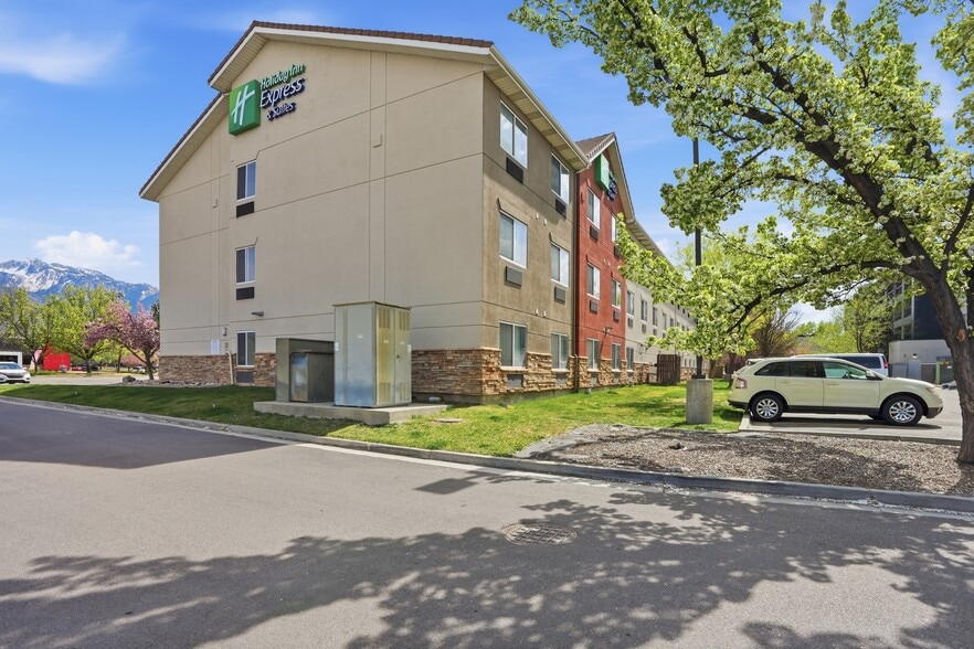 More Photos Of 10680 S Auto Mall Dr, Sandy Hotel For Sale