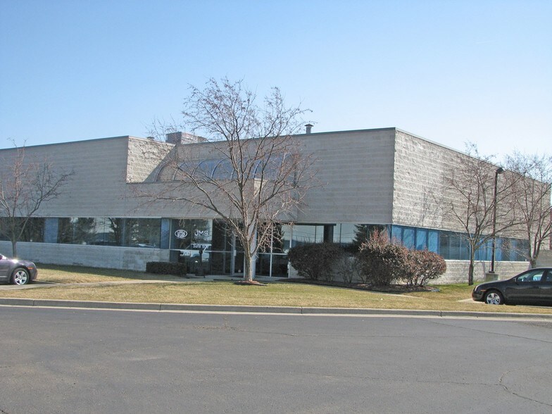 More Photos Of 37735 Enterprise Ct, Farmington Hills Light Manufacturing For Lease