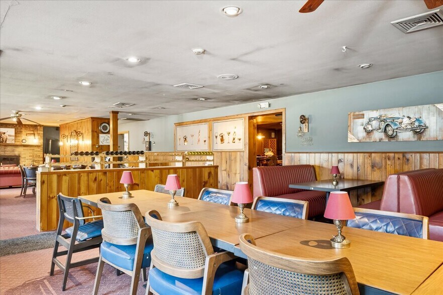 More Photos Of 31 Decatur St, Columbia Restaurant For Sale