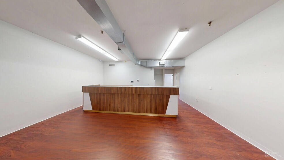 More Photos Of 2625 E 14th St, Brooklyn Office For Lease