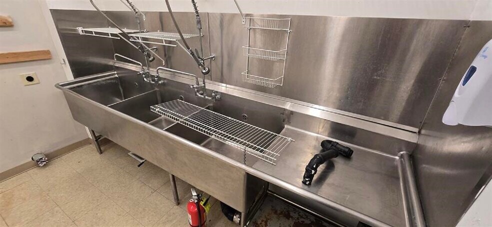 More Photos Of 31 Central Square, Troy Storefront Retail Residential For Lease