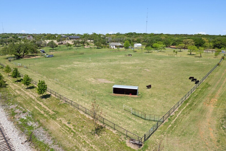 More Photos Of 2301 NE Loop 567, Granbury Land For Sale