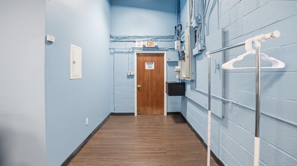 More Photos Of 384 Moffitt Blvd, Islip Warehouse For Sale