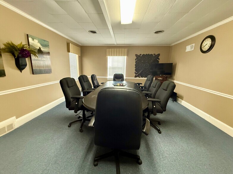 More Photos Of 914 Person St, Fayetteville Religious Facility For Sale