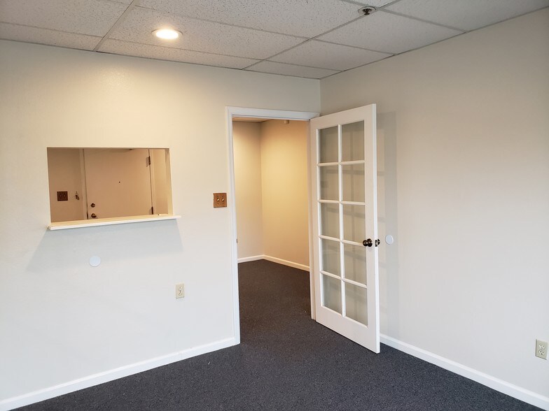 More Photos Of 1090 Adams St, Benicia Loft Creative Space For Lease