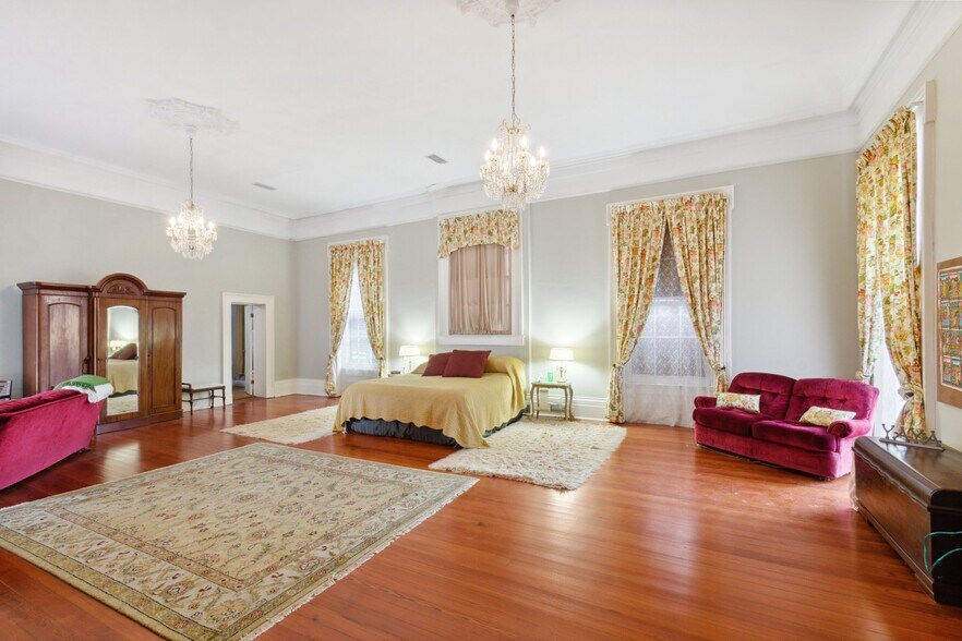 More Photos Of 1410 Jackson Ave, New Orleans Lodge Meeting Hall For Sale