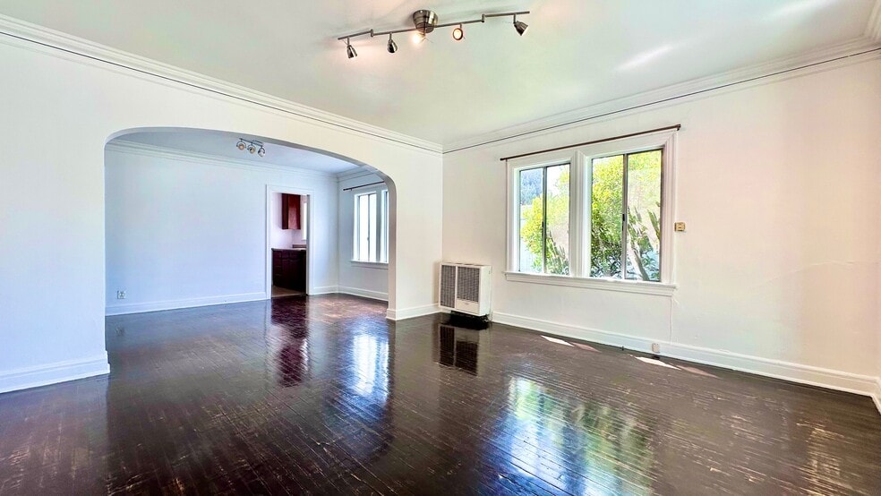 More Photos Of 1920 Kent St, Los Angeles Apartments For Sale