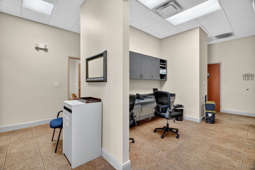 More Photos Of 1580 Santa Barbara Blvd, The Villages Medical For Lease