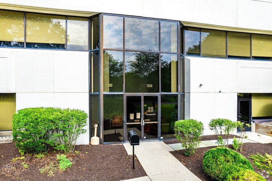 More Photos Of 1170 Wheeler Way, Langhorne Office For Lease