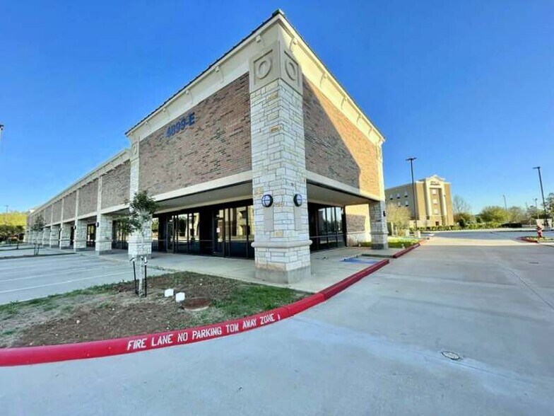 More Photos Of 4899 Highway 6, Missouri City Storefront Retail Office For Sale