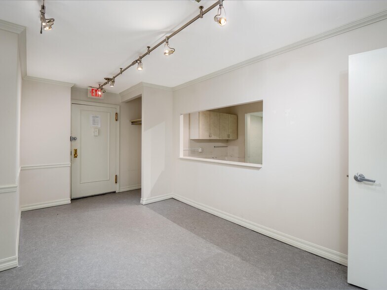 More Photos Of 333 E 34th St, New York Apartments For Sale