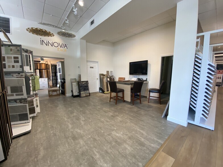 More Photos Of 465 Franklin Ave, Franklin Square Storefront Retail Office For Sale