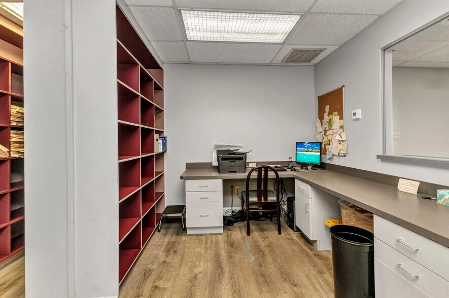 More Photos Of 2525 Harbor Blvd, Port Charlotte Medical For Sale