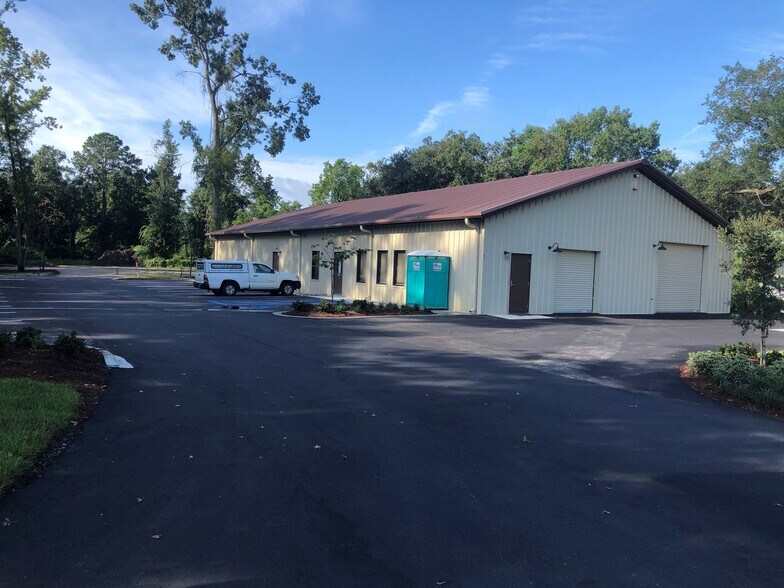 More Photos Of 1951 Dulsey Rd, Charleston Light Distribution For Lease