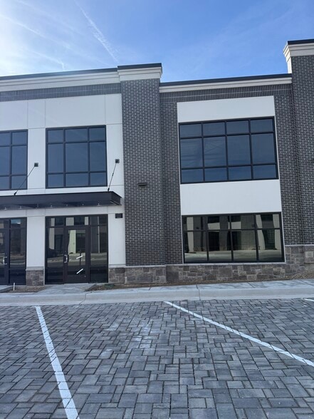 More Photos Of 2609 Reagan Pk Ln, Bluffdale Warehouse For Lease