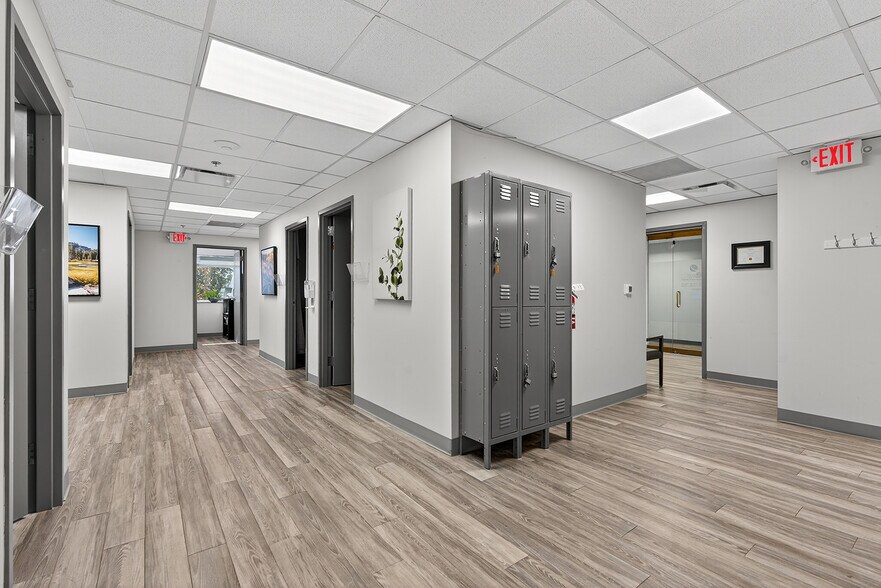 More Photos Of 3138 Custer Dr, Lexington Medical For Sale