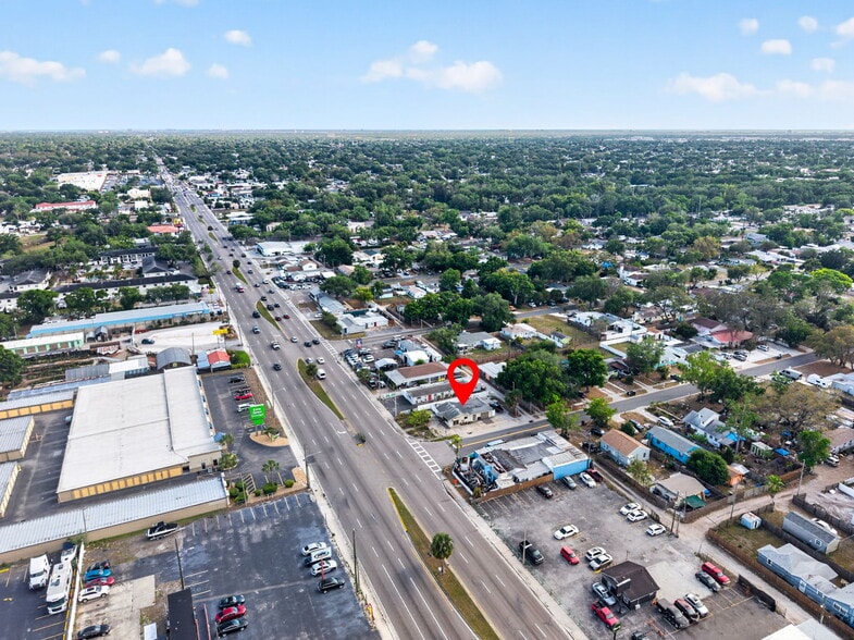 More Photos Of 4498 49th St N, Saint Petersburg Office For Sale