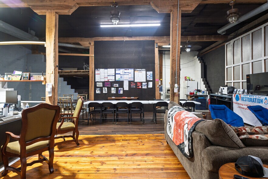 More Photos Of 1489 N Main St, Mocksville Storefront Retail Office For Sale