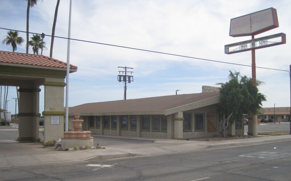 More Photos Of 1673 E Hobsonway, Blythe Restaurant For Sale