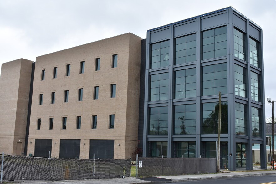 More Photos Of 229 Huger St, Charleston Office For Lease