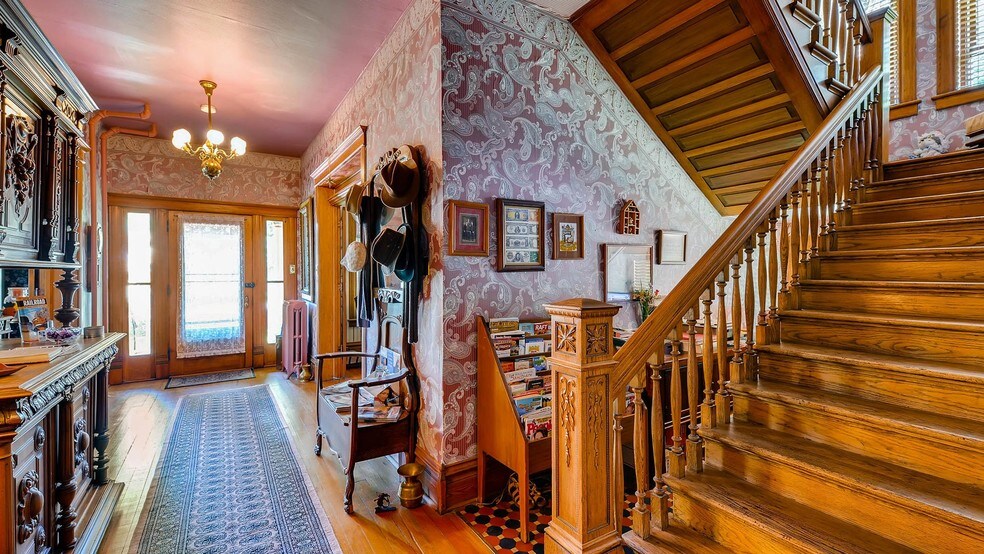 More Photos Of 1305 W 3rd St, Florence Hotel For Sale