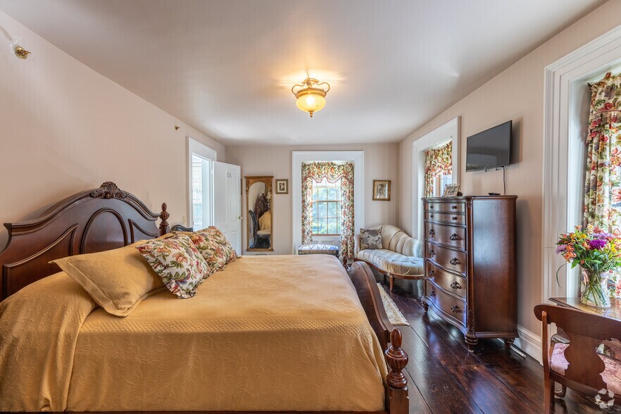 More Photos Of 1577 Route 52, Fishkill Hospitality For Sale