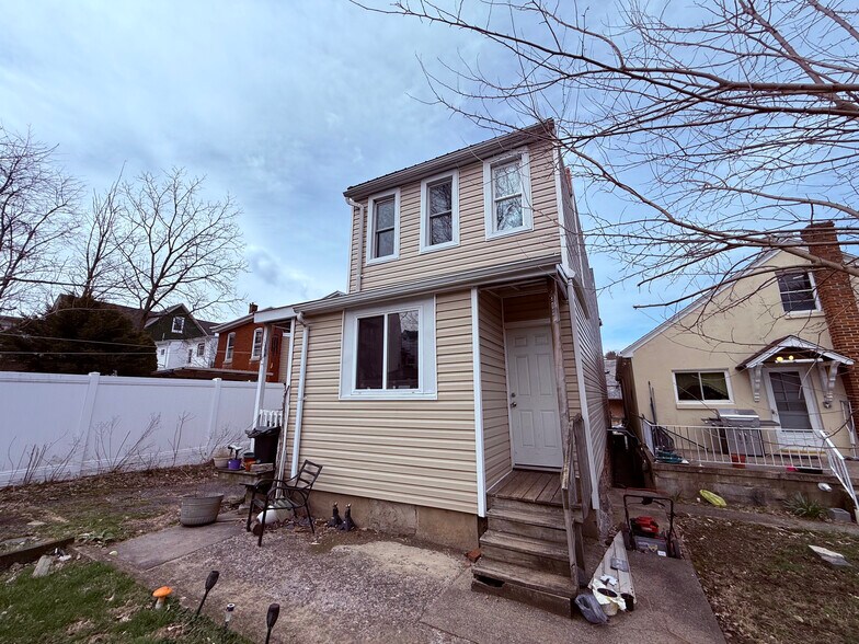 More Photos Of 1717 W Market St, Pottsville Apartments For Sale