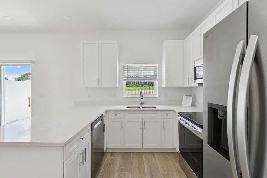 More Photos Of Old Lake Wilson Road, Davenport Multifamily For Sale