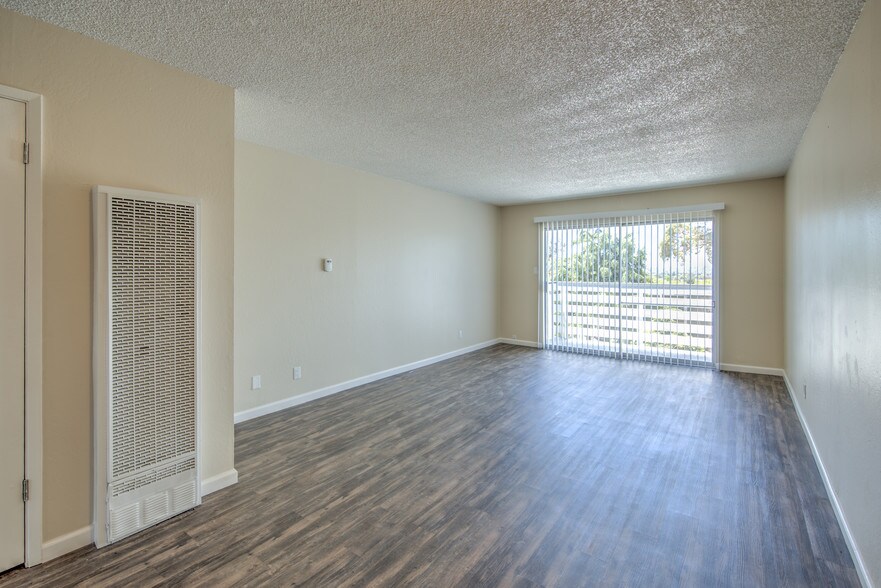 More Photos Of 102-116 Avian Dr, Vallejo Apartments For Sale