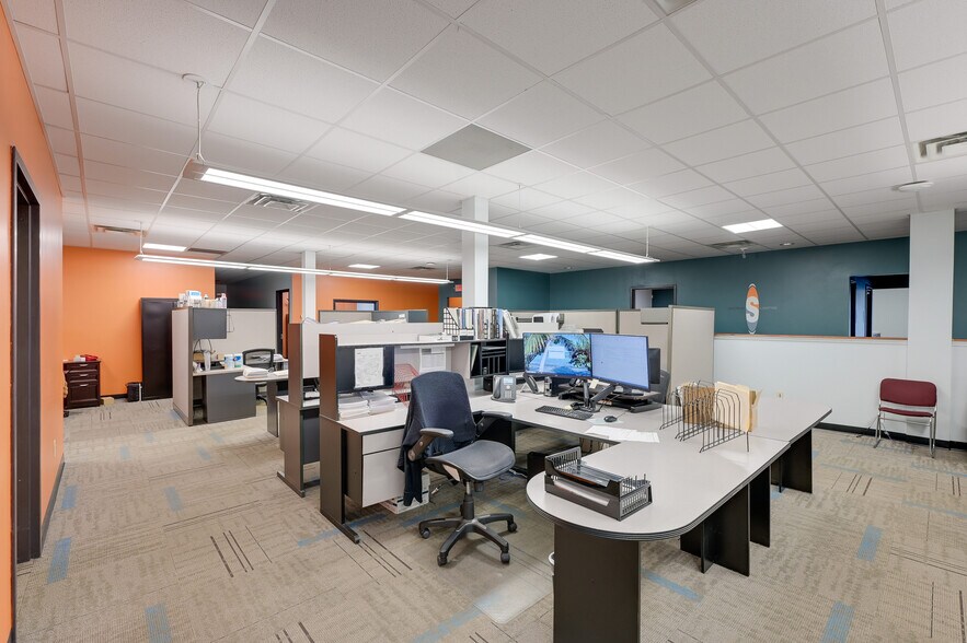 More Photos Of 700 Taylor Ave, Columbus Light Distribution For Sale