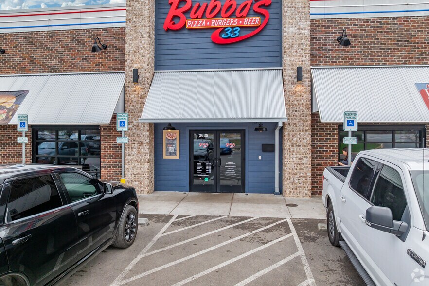 More Photos Of 2368 SE Military Dr, San Antonio Restaurant For Sale