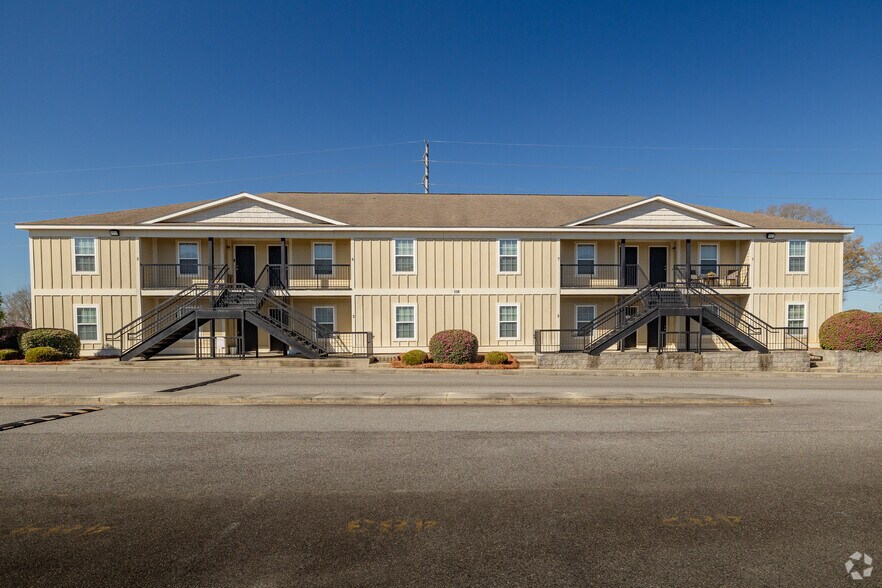 More Photos Of 101 Oak Forest Ln, Tifton Apartments For Sale