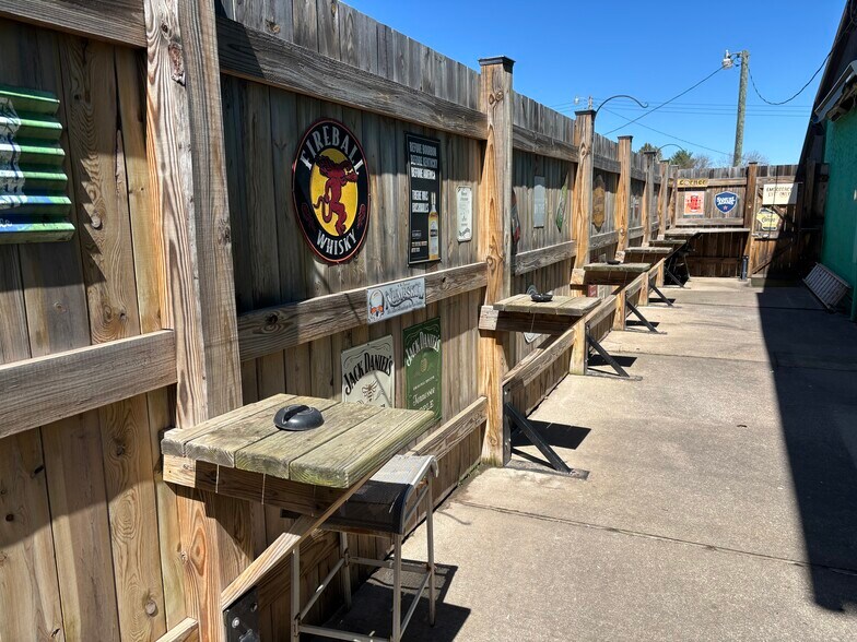 More Photos Of 7610 US Highway 2, Iron River Bar For Sale