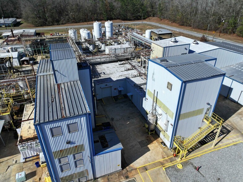 More Photos Of 6906 Dixie St, Columbus Industrial For Sale