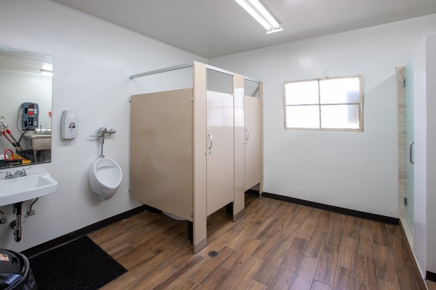 More Photos Of 6698 Orange Ave, Long Beach Religious Facility For Sale