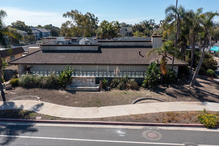 More Photos Of 8082 Adams Ave, Huntington Beach Restaurant For Sale