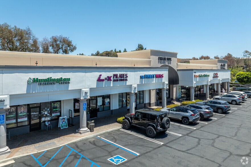 More Photos Of 27981 Greenfield Dr, Laguna Niguel General Retail For Lease