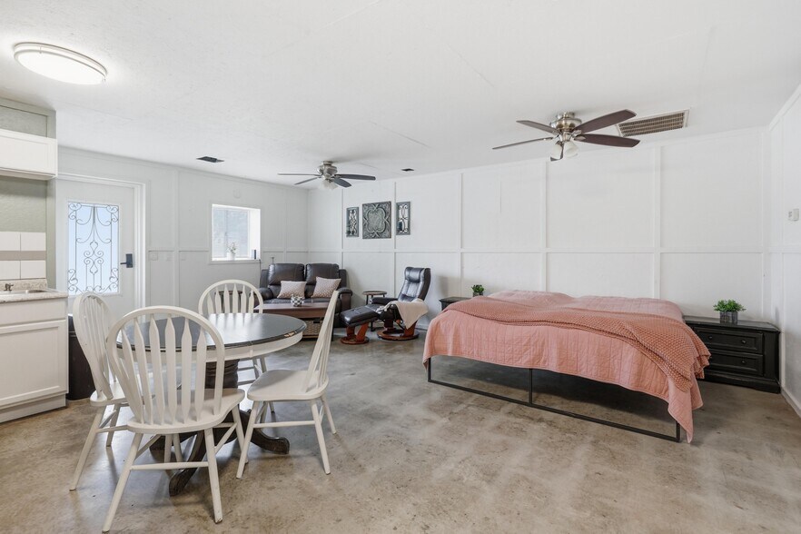 More Photos Of 25695 Mulberry Rd, Webb City Winery Vineyard For Sale