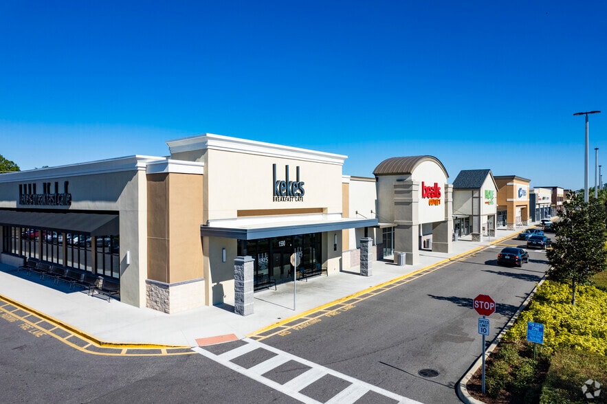 More Photos Of 1500-1600 W Brandon Blvd, Brandon Unknown For Lease