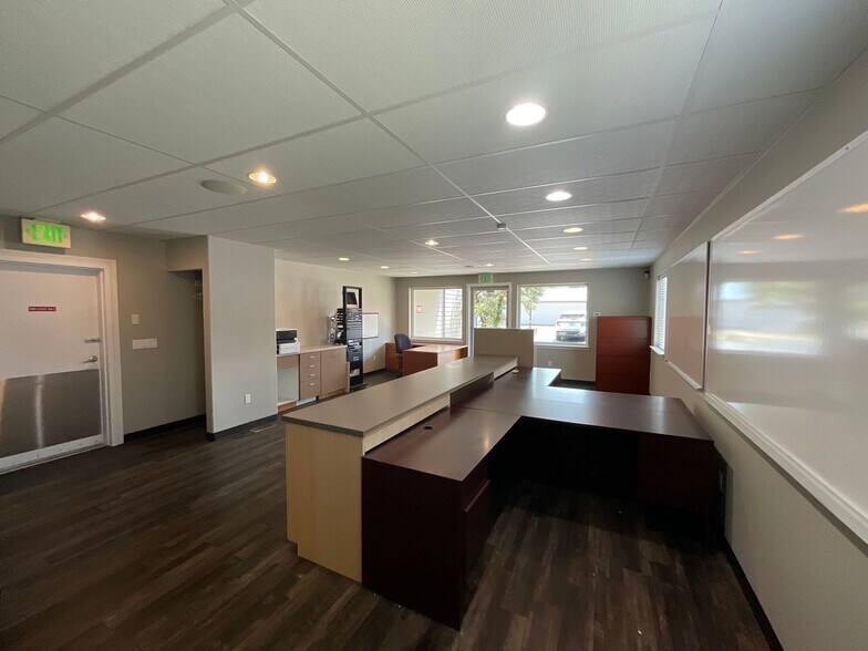 More Photos Of 152 Stage St N, Tenino Warehouse For Lease