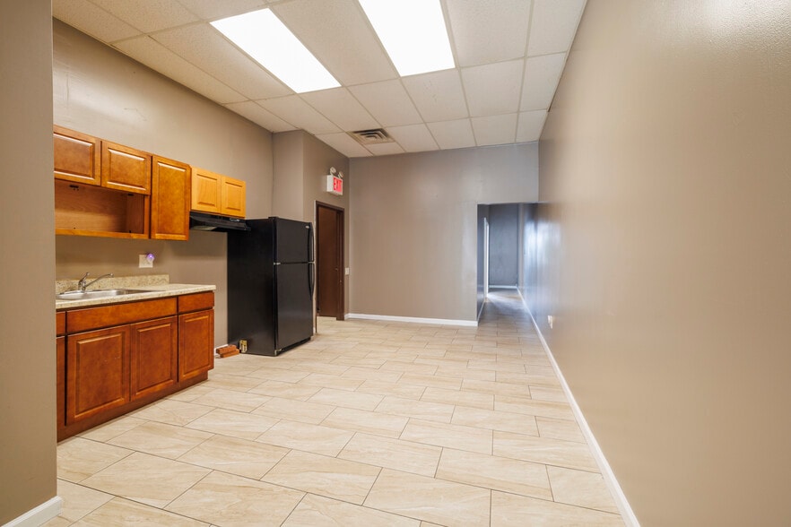 More Photos Of 148-11 175th St, Jamaica Storefront Retail Office For Sale