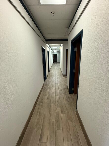 More Photos Of 416-418 NW 8th St, Oklahoma City Office For Sale